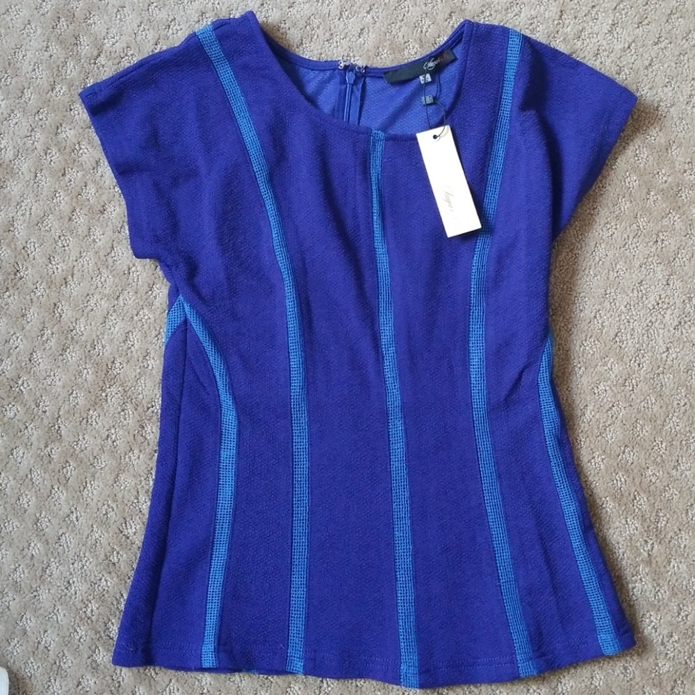 NWT Top Small